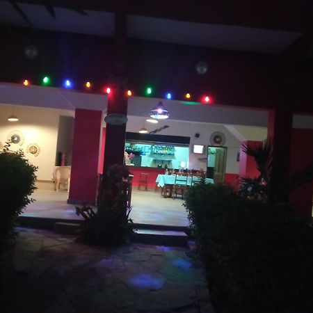 Chez Medzo Et Patou Hotel Popenguine Exterior foto